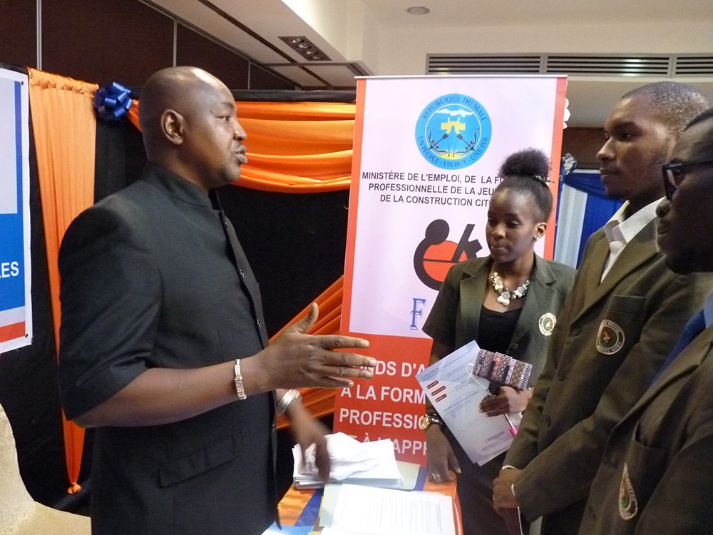 INSTITUT DES SCIENCES JURID. & POLITIQUES (ISJP)