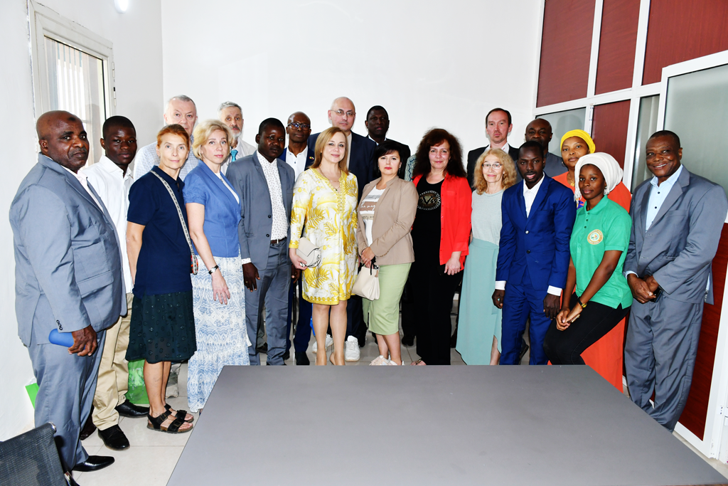 Inauguration de la Salle de Langue