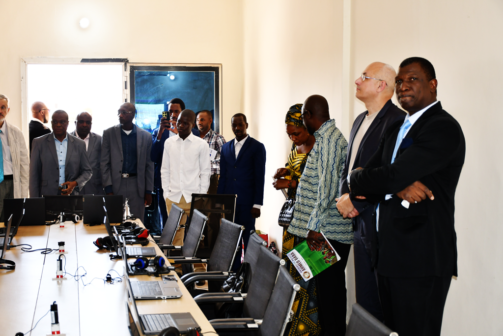 Inauguration de la Salle de Langue